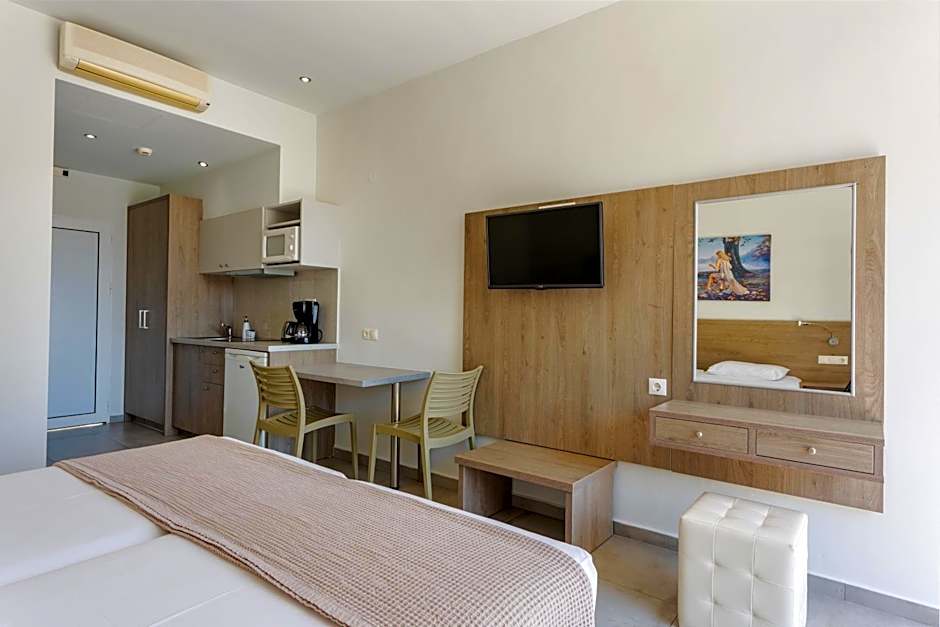 Blue Horizon Apartments