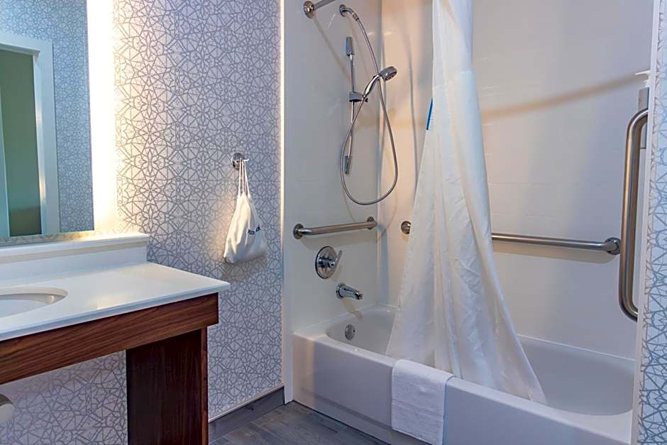 Hampton Inn By Hilton & Suites Denton