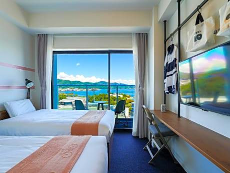 Standard Ocean View Twin Room