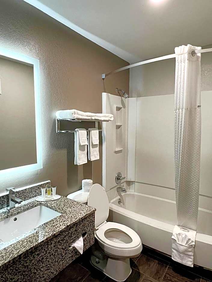 Super 8 by Wyndham Cedar Rapids