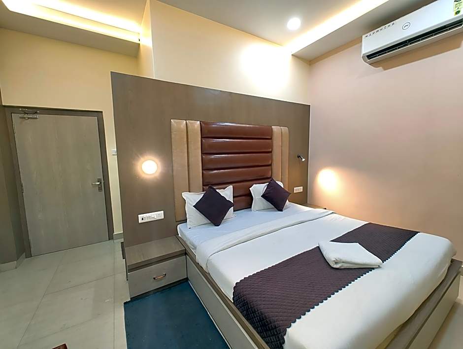 Goroomgo Akay guest house Varanasi 3km from Kashi Vishwanath Temple