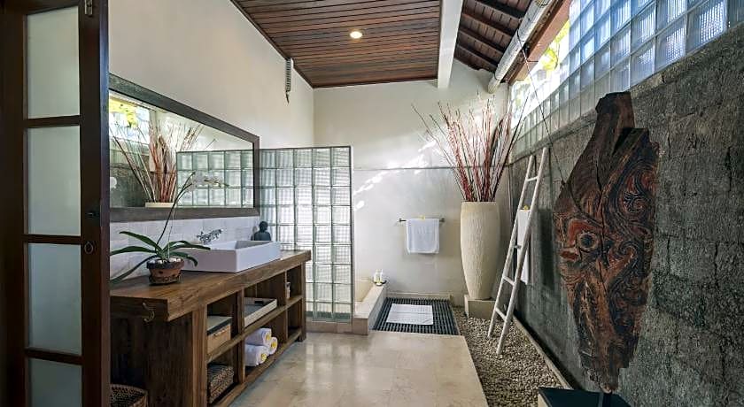 Villa Eight