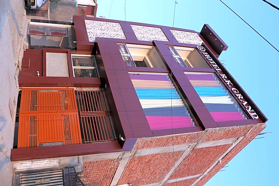 Hotel R. K. GRAND LUCKNOW
