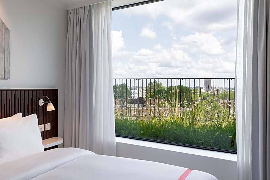 Ruby Zoe Hotel London