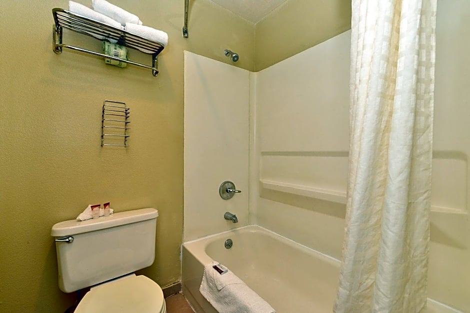 Americas Best Value Inn Delano