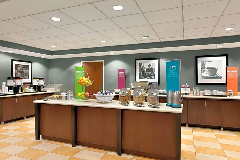 Hampton Inn & Suites by Hilton Mahwah NJ