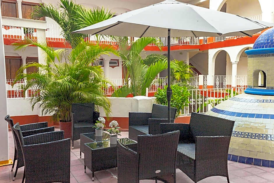 Hotel Encino
