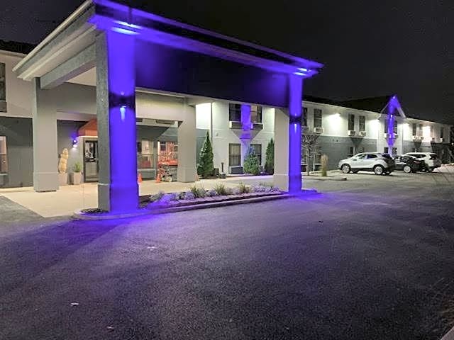 Days Inn by Wyndham Lake Bluff/Great Lakes Naval Base