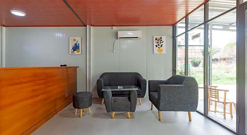 RedDoorz Container @ Teras Cimanuk Garut