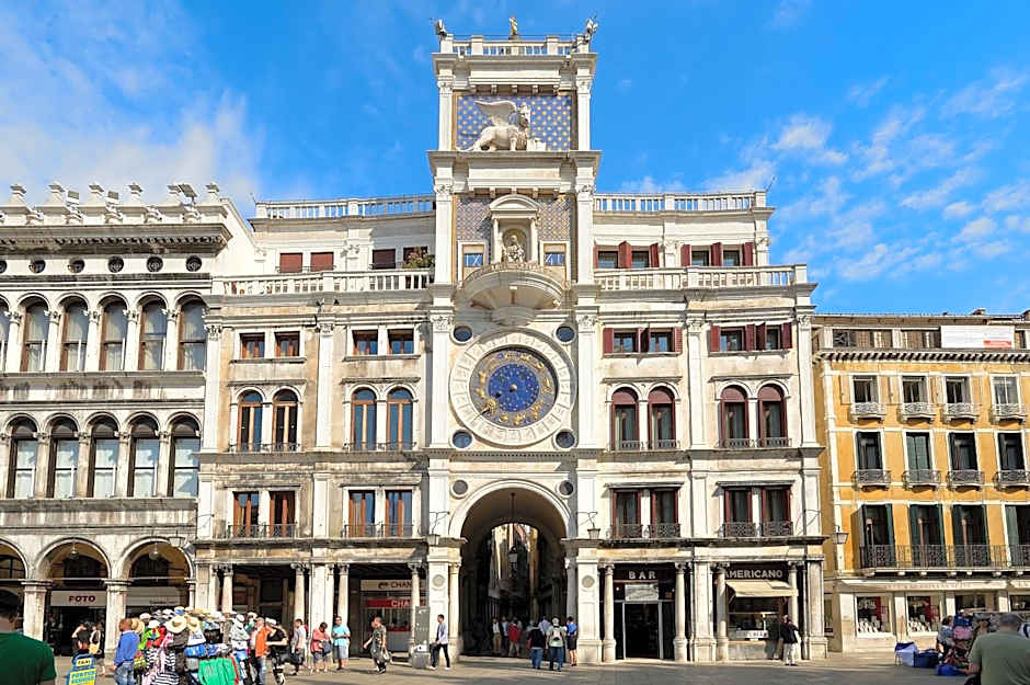All Suites Torre Dell Orologio