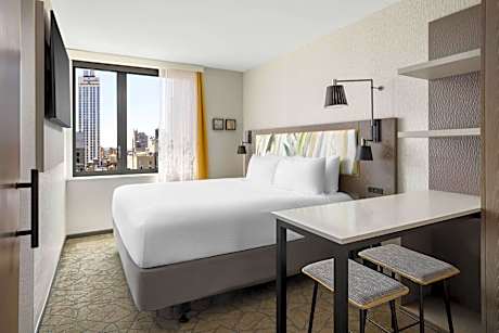 Studio City View with Mini Kitchenette, 1 King
