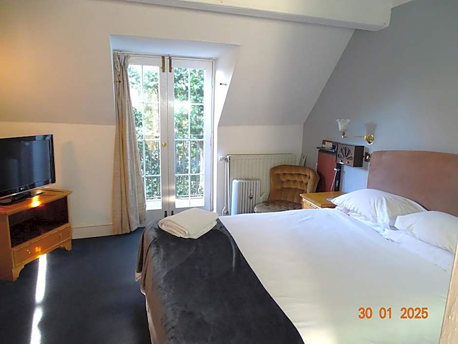 Donington Manor Hotel