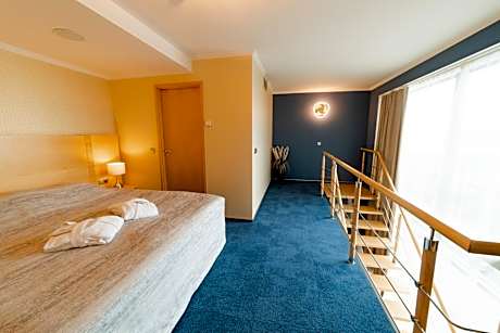 One-Bedroom Apartment with Spa Bath