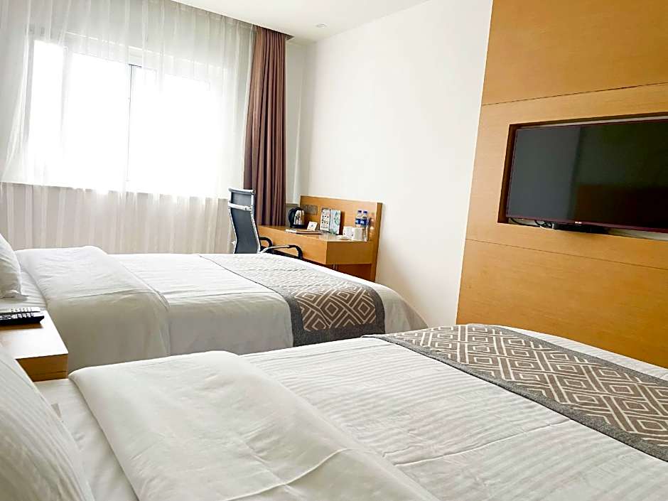 GreenTree Inn Zhejiang Ningbo South Railway Station Express Hotel