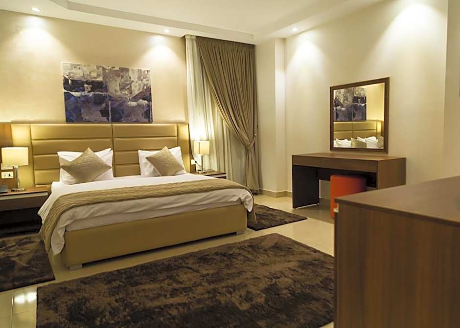 Diamond Land Hotel