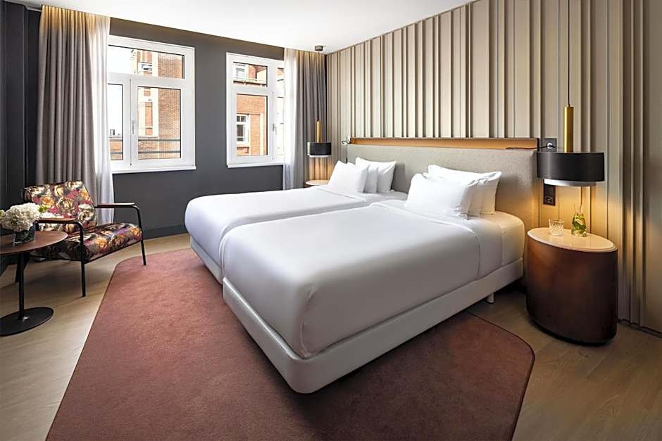 NH Collection Amsterdam Flower Market