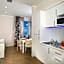 White Suite & Apartments