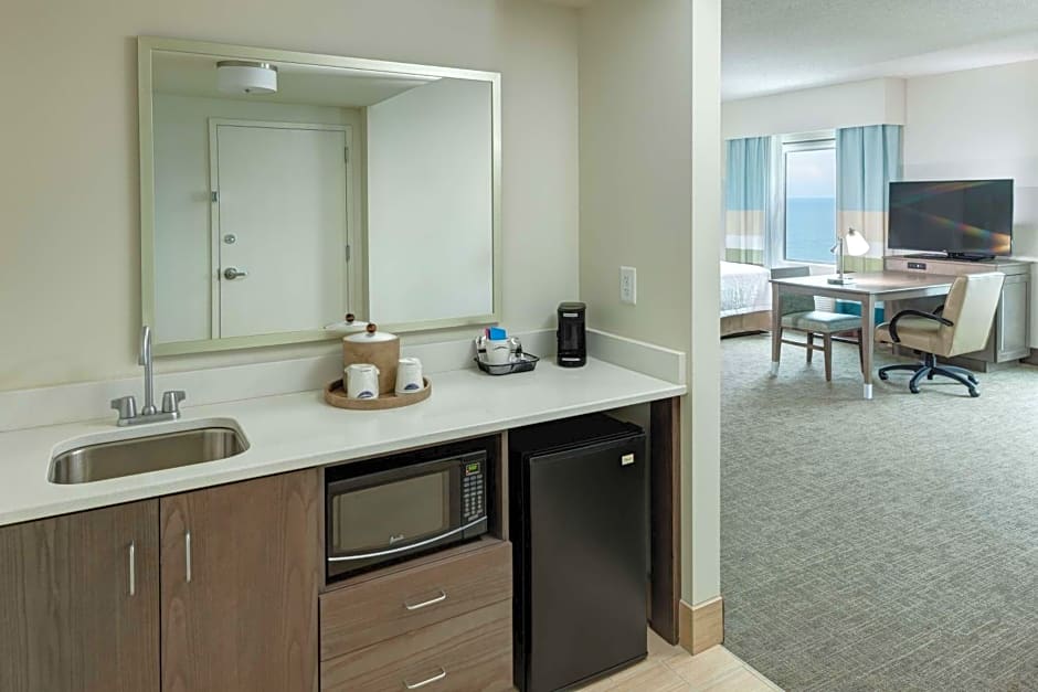 Hampton Inn & Suites by Hilton Carolina Beach Oceanfront