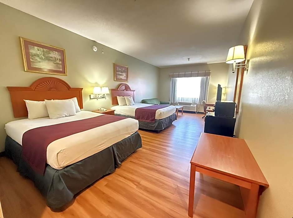 Photo 1 of 5 of 1 Queen Bed Suite