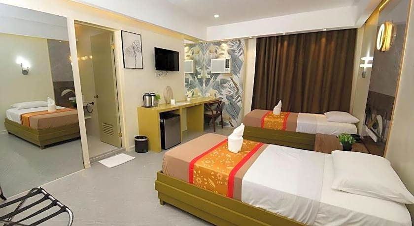 Grand Astoria Hotel