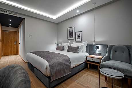 Standard Room Pool View