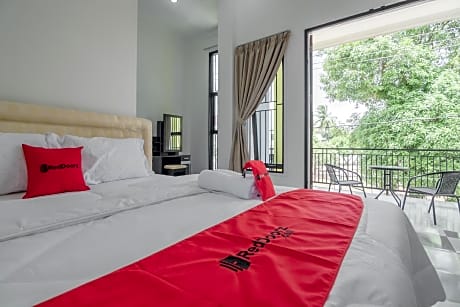 RedDoorz near Sultan Thaha Airport Jambi