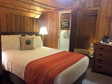 2 Lodge Rooms - 1 double in each room