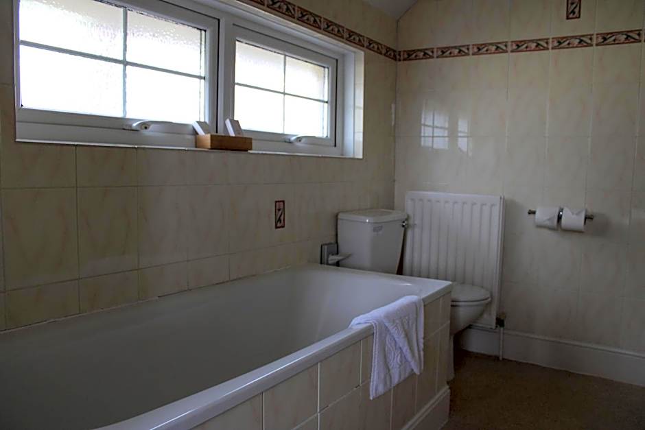 The Birdham Hotel & Restaurant