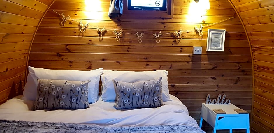 The Little Hide - Grown Up Glamping