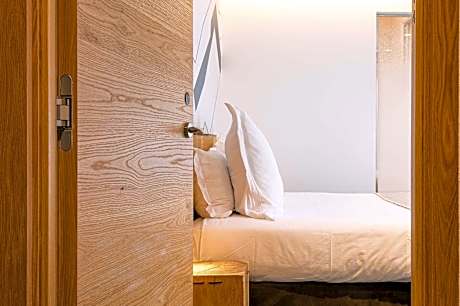 Deluxe Room with Mountain View