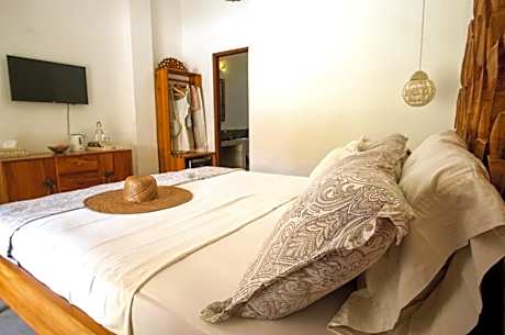 King Room with Pool View