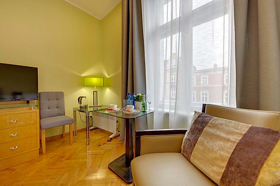 Jagiellonska 3 ApartHotel - Duze przestronne pokoje, centrum miasta, szybkie WiFi