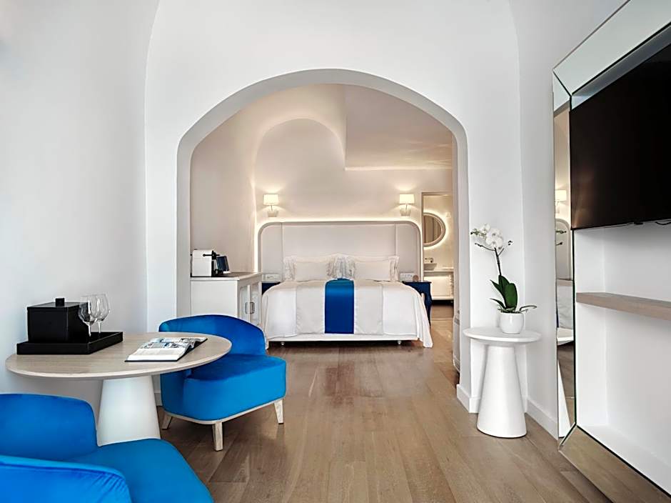Photo 1 of 4 of Junior Suite - Pelagos House