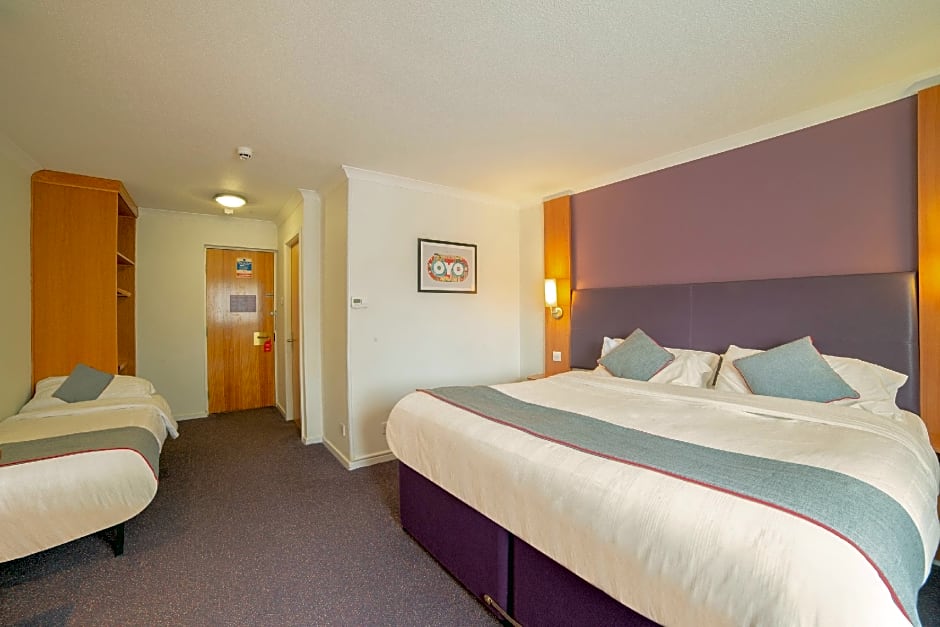 OYO Lakeside Haydock Hotel St Helens