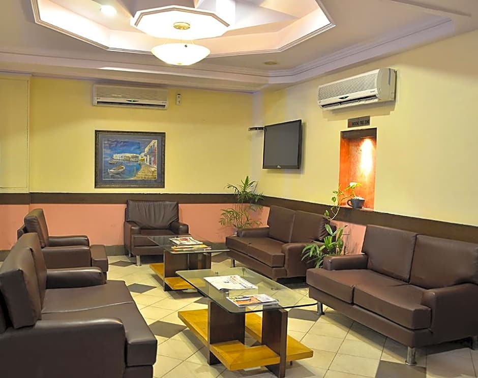 Hotel Tourist Deluxe