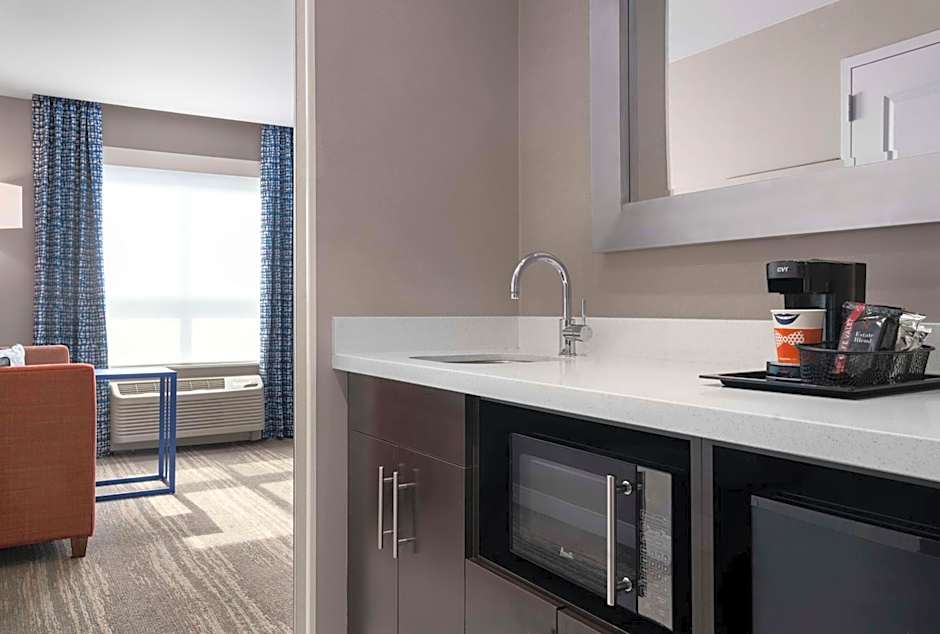 Hampton Inn By Hilton & Suites-Worcester,MA