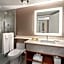 Auberge Vancouver Hotel