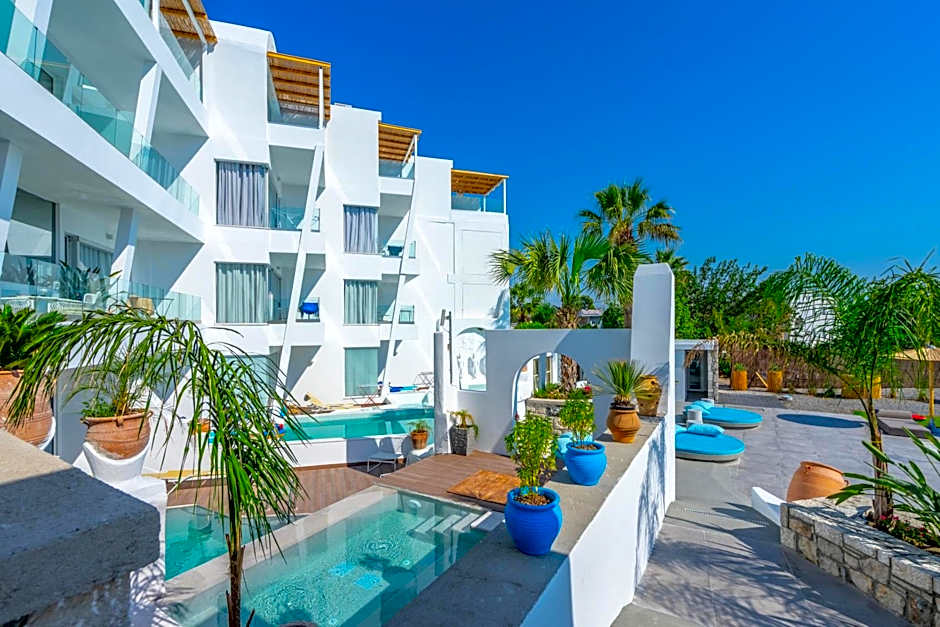 Kouros Home & Suites