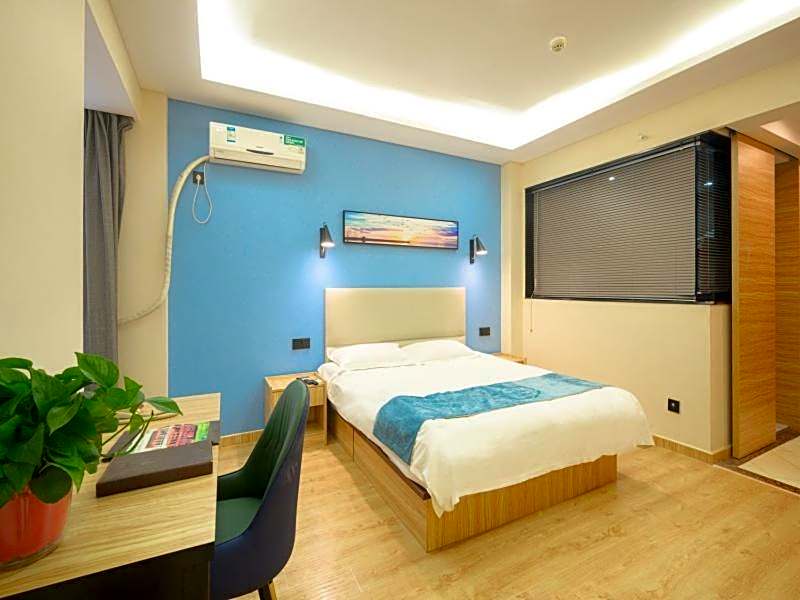 GreenTree Inn Henan Kaifeng Gulou Square Express hotel