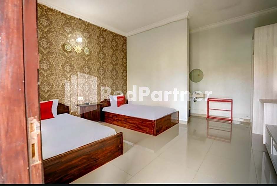 Hotel Miranda Bawean Mitra RedDoorz
