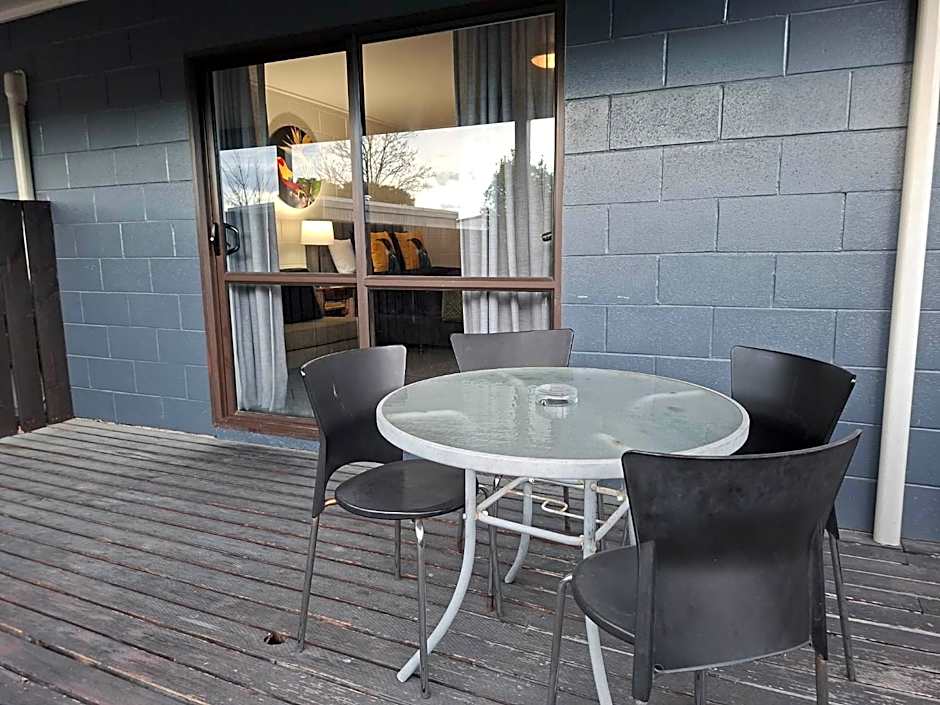 Mackenzie motels
