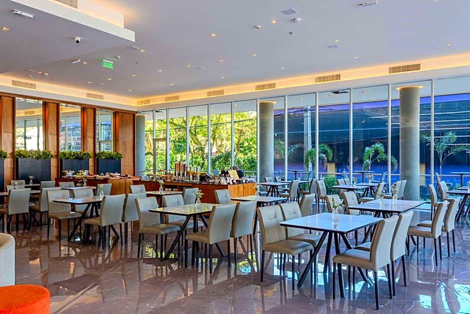 Tryp by Wyndham Asuncion