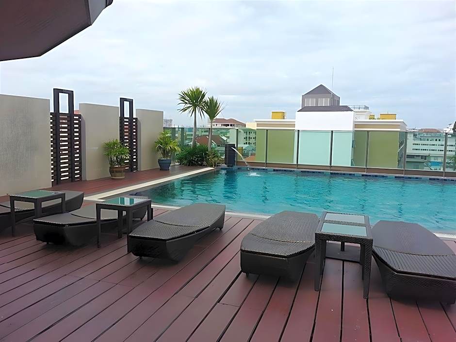 April Suites Pattaya