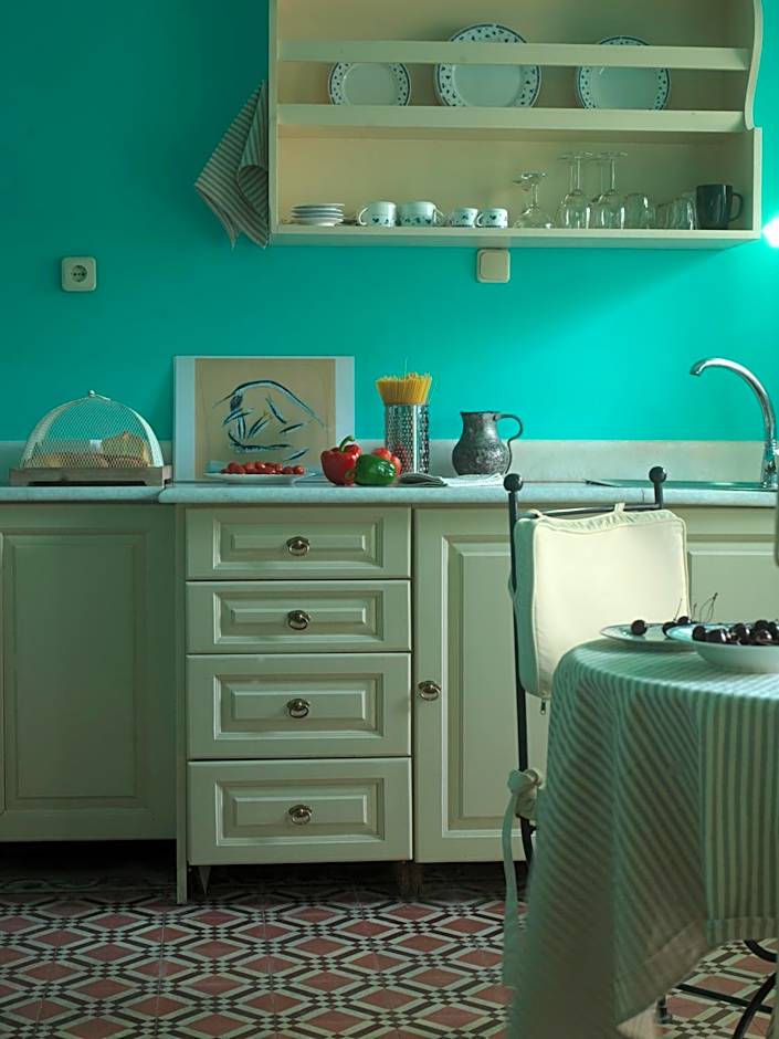 Sto Roloi Island Houses