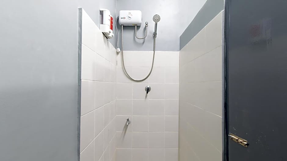 RedDoorz @ Sunfields Lipa Batangas