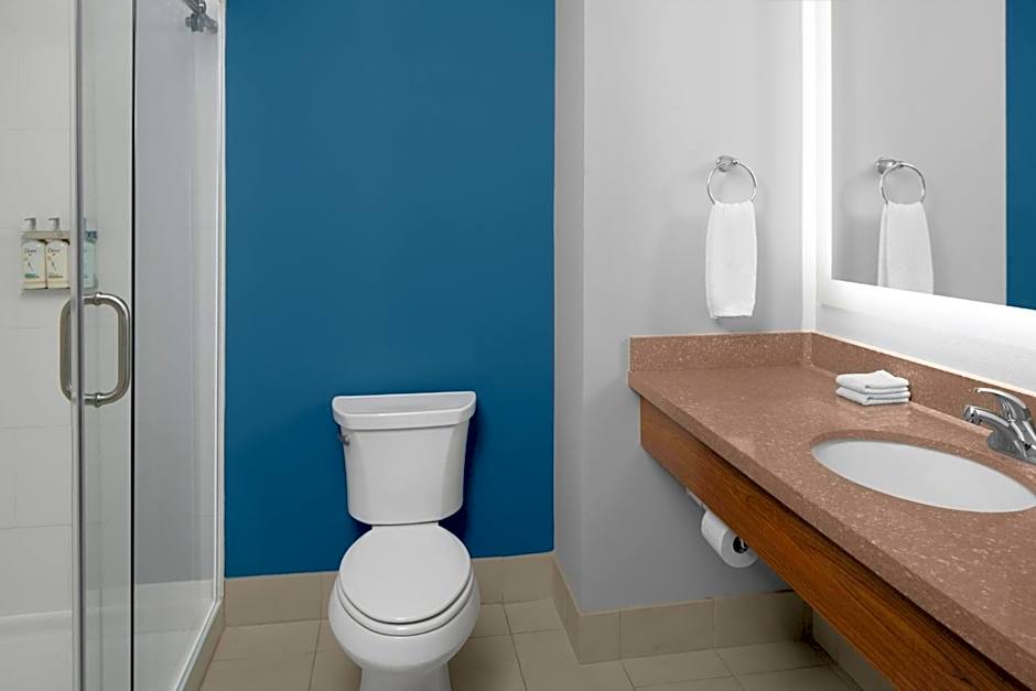 Holiday Inn Express & Suites Midland South I-20 By IHG