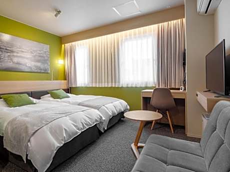 Hollywood Twin Room Non-Smoking