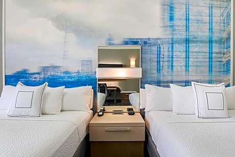 Room, 2 Queen Beds (Mobility/Hearing Accessible, Tub)
