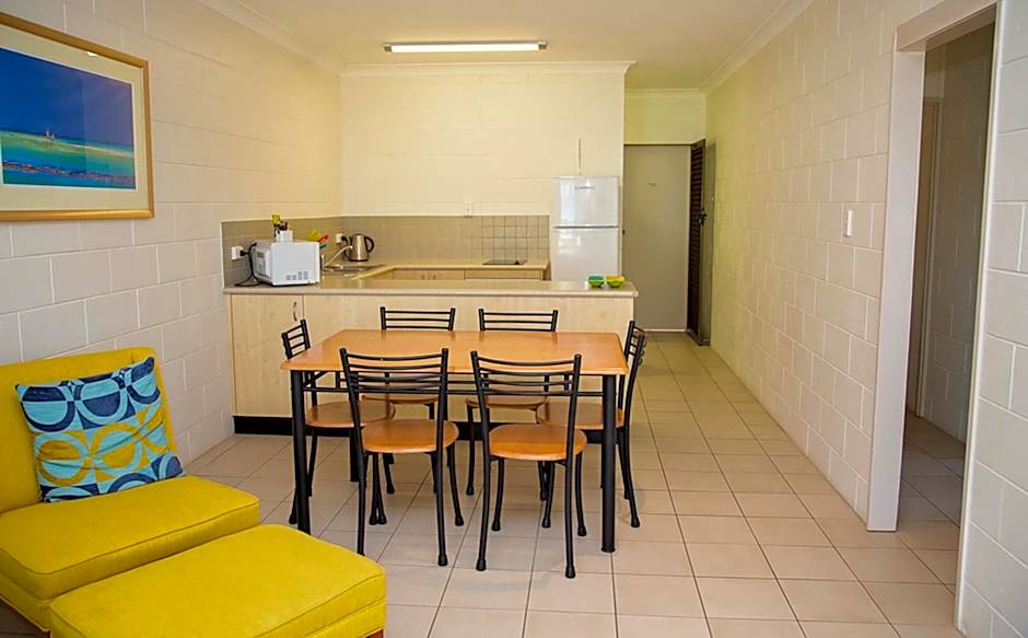 Apollo Jewel Beachfront Apartments