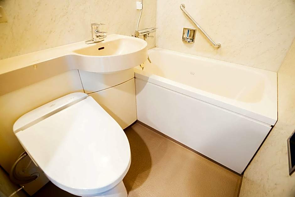 Quintessa Hotel Chiba Funabashi